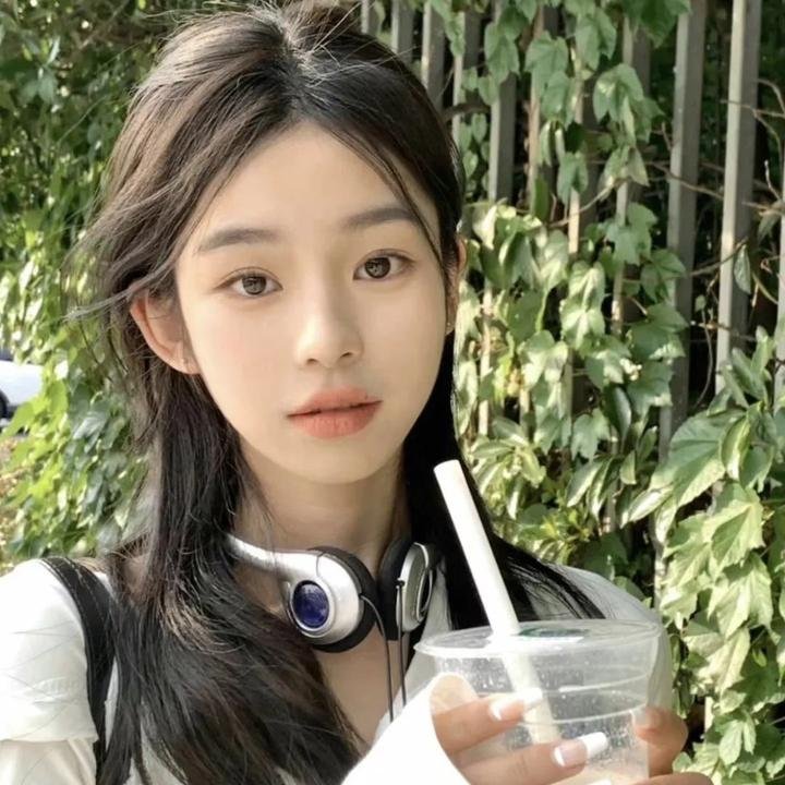 女孩2